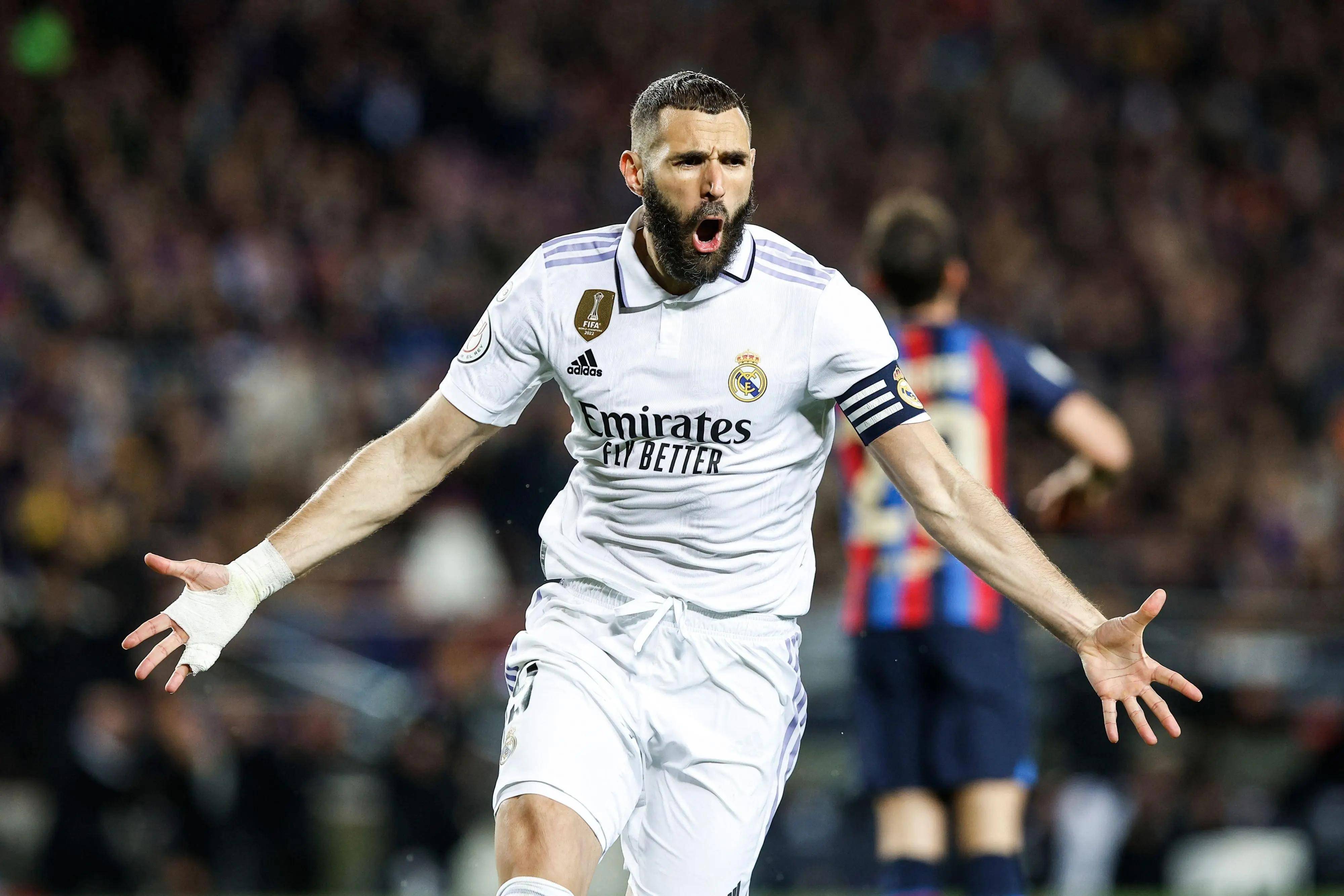 桌上相对被 桌上相对被