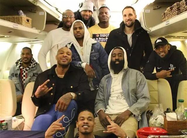 的进攻天花 的进攻天花